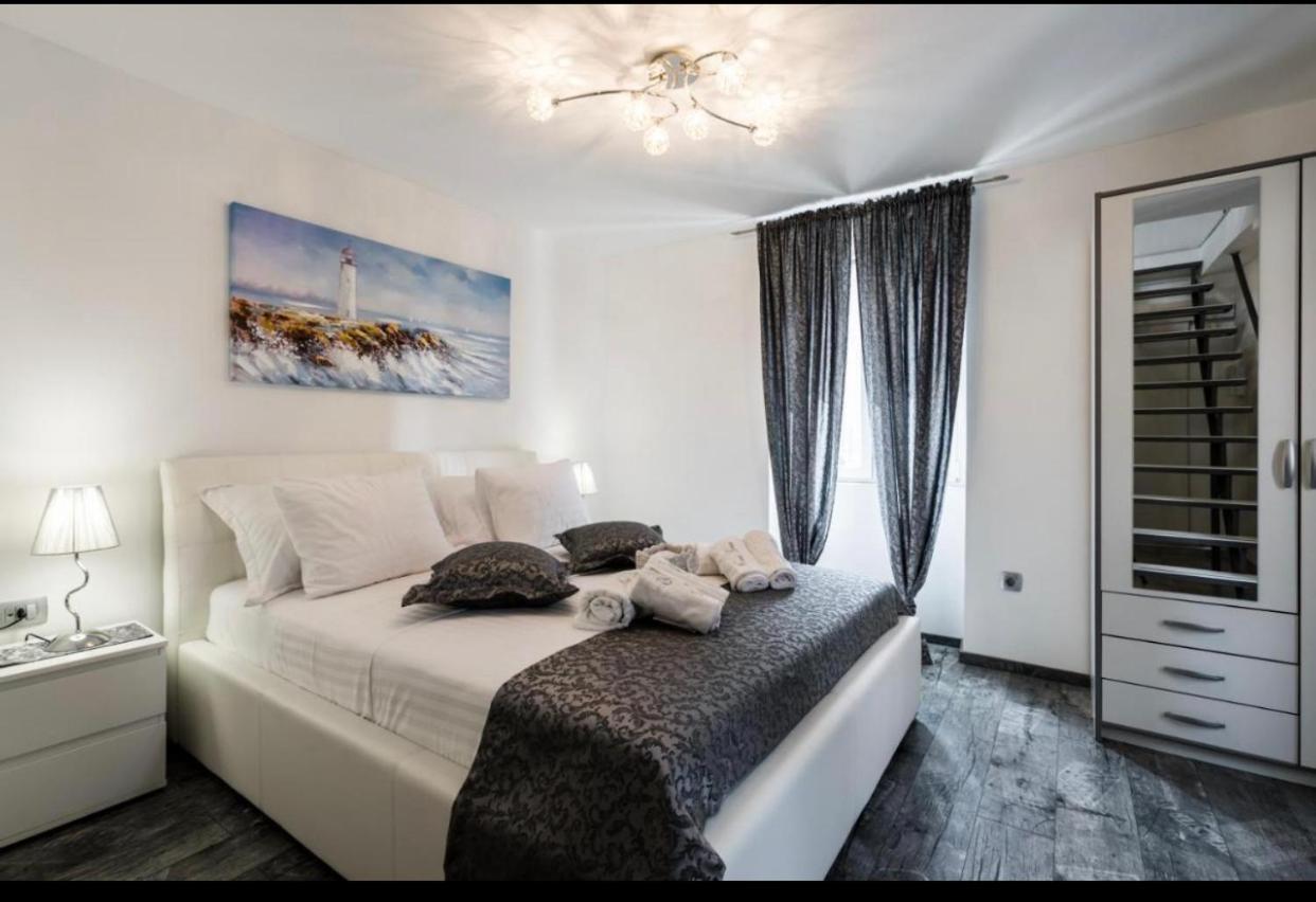 Apartment Cvita スプリト エクステリア 写真