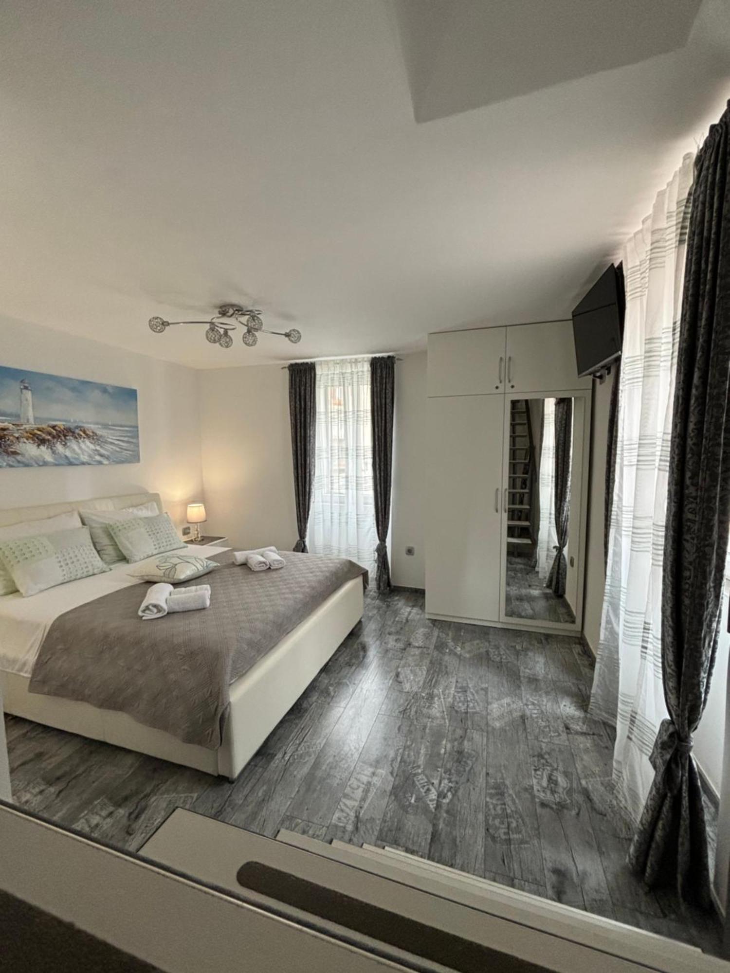 Apartment Cvita スプリト エクステリア 写真
